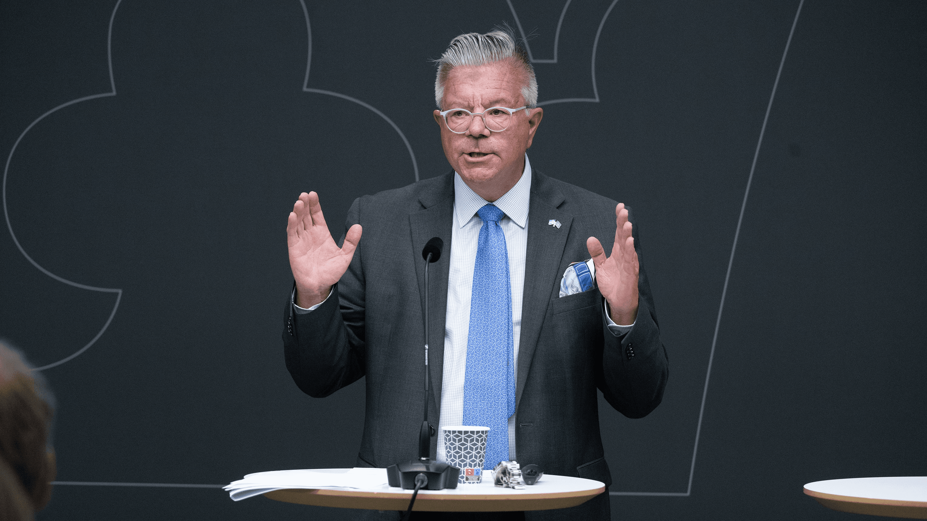 Ordförande Hans Wallmark (M), ordförande försvarsberedningen. Foto: Roger Sahlström