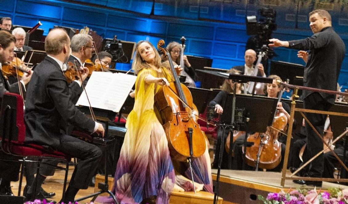 

Nobelkonserten 2021 med Kungliga Filharmonikerna dirigerades av chefdirigenten Ryan Bancroft med Sol Gabetta som solist. Foto: Niklas Elmehed                                                                                        