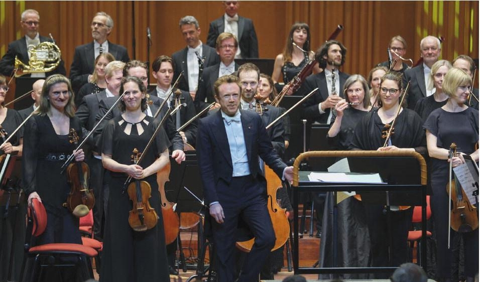 
Chefdirigenten Daniel Harding och Sveriges Radios Symfoniorkester framförde minnesvärda versioner av Brahms symfonier. Foto: Arne Hyckenberg                                            