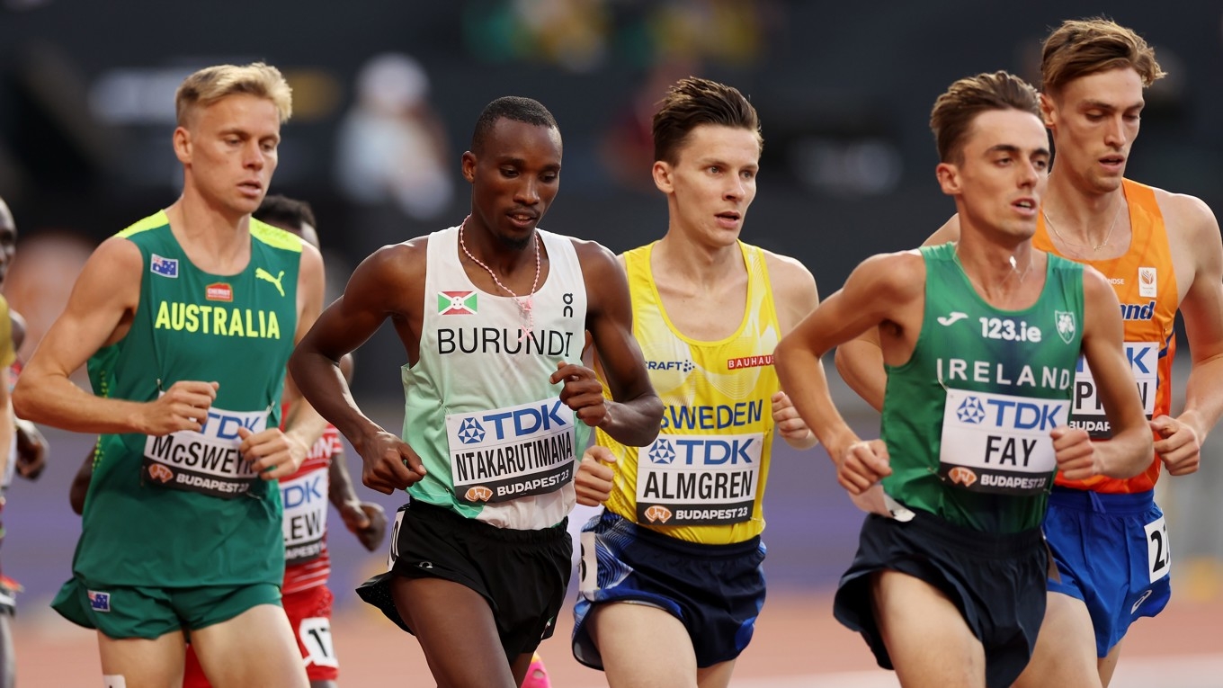 Här ser vi Andreas Almgren på VM i Budapest förra året, där han var väldigt nära att ta sig till final. Foto: Christian Petersen/Getty Images