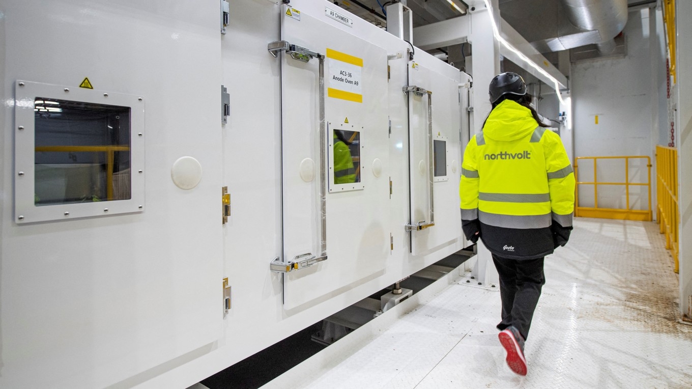 Interiörbild från Northvolt Ett på Bergsbyns industriområde i Skellefteå. Första spadtaget togs 2018. Foto: Jonathan Näckstrand/AFP via Getty Images