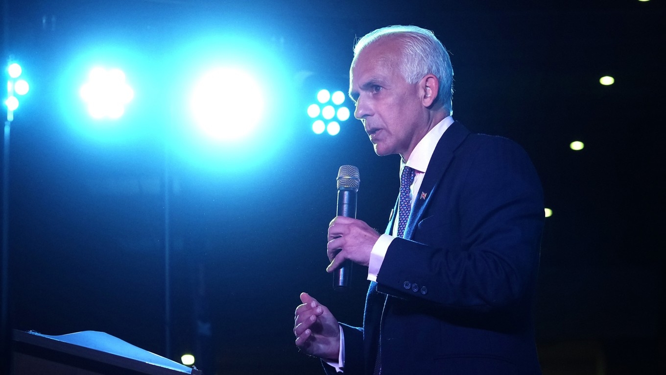 Benyamin Habib, född 1965, är en pakistansk/brittisk politiker. Oktober 2023 till juli 2024 var han vice ledare för partiet Reform UK som förespråkade en ”hård Brexit”. 
Foto: Christopher Furlong/Getty Images