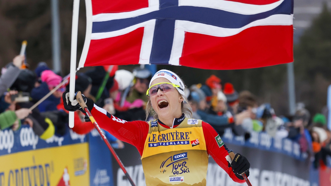 Så här vill hemmapubliken i Trondheim se storstjärnan Therese Johaug under skid-VM. Bilden från Johaugs världscupseger på 10 kilometer i Italien i början på året. Foto: Alessandro Trovati