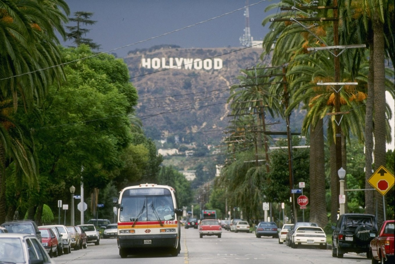 En bild av den klassiska Hollywoodskylten i Los Angeles. Den amerikanska filmindustrin har haft en enorm påverkan på hela världen under efterkrigstiden. Foto: Getty Images