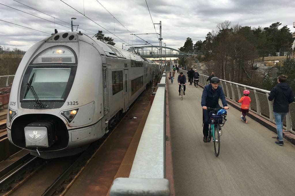 Trafiken är lamslagen. Stockholm stad öppnar lokaler för de som inte kan ta sig hem. Arkivbild. Foto:
Tobias Röstlund/TT