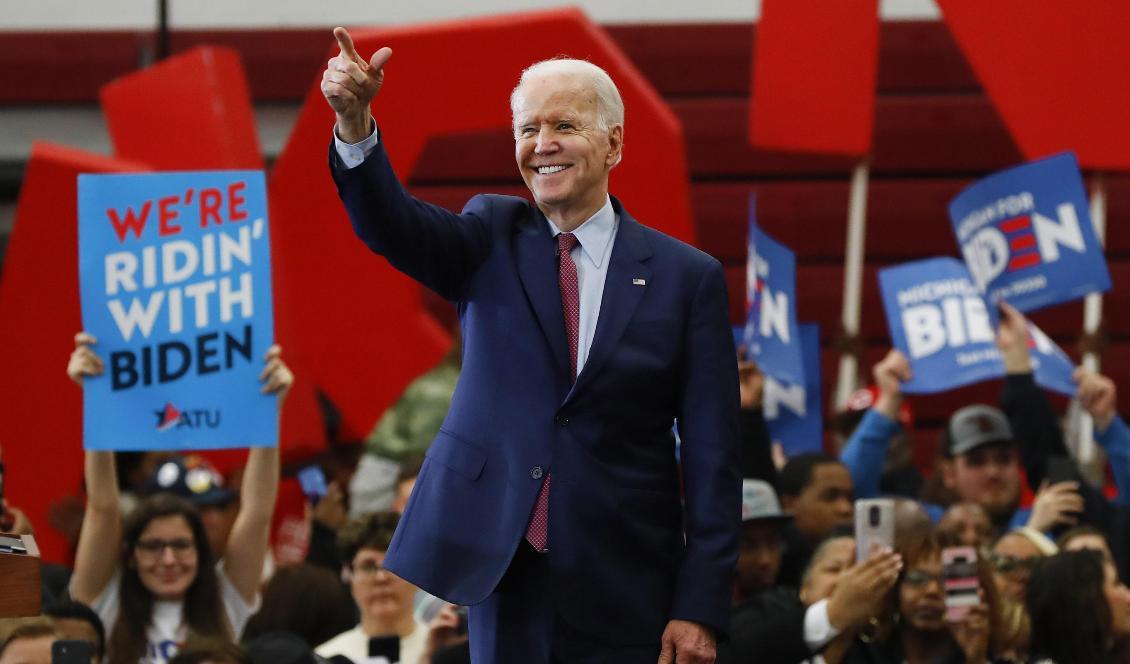 Demokraternas presidentaspirant Joe Biden har pratat i telefon med USA:s president Donald Trump. Foto: Paul Sancya/AP/TT-arkivbild