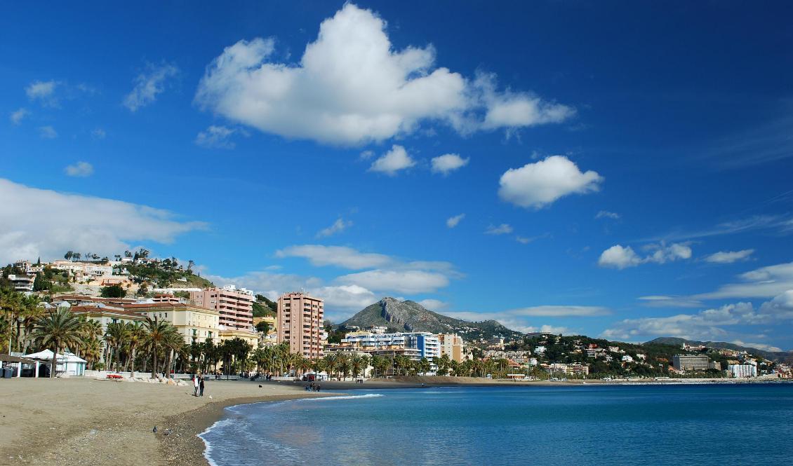 
Marbella på spanska solkusten. Många svenskar längtar just nu efter en bostad i solen. Foto: Fastighetsbyrån                                            