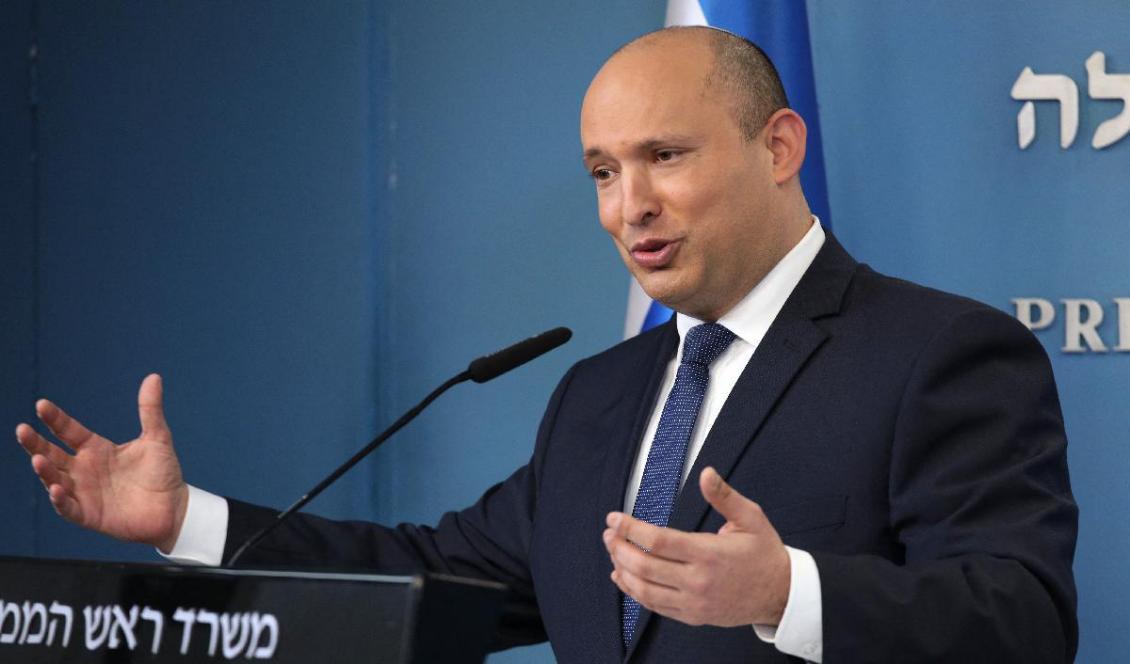 
Israels premiärminister Naftali Bennett talar under en presskonferens i Jerusalem den 2 januari 2022. Foto: Emil Salman/AFP via Getty Images                                            