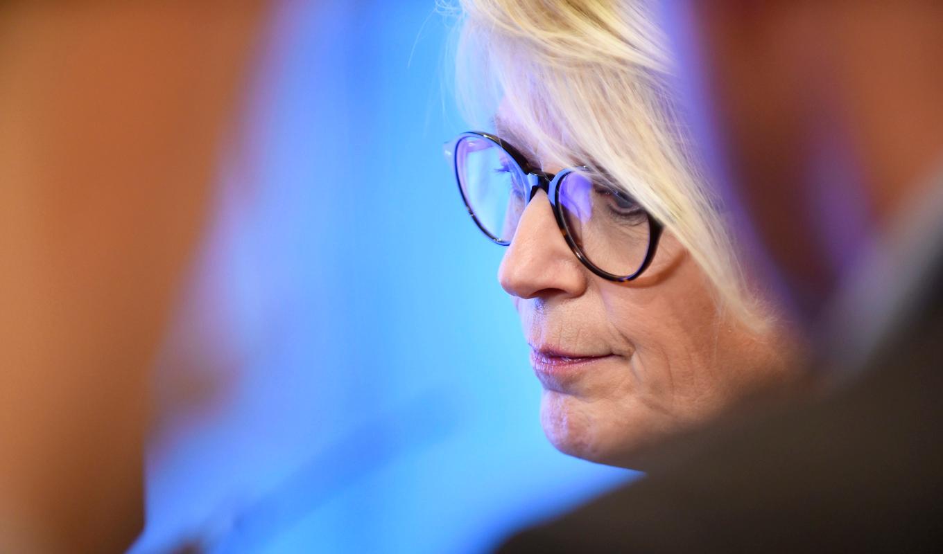 Finansminister Elisabeth Svantesson står inför rejäla underskott i de offentliga finanserna, enligt en prognos från ESV. Arkivbild. Foto: Alexander Larsson Vierth/TT