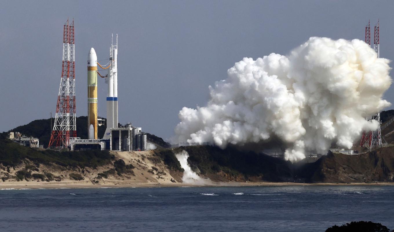 Japan har sitt rymdcenter på ön Tanegashima. Bilden är från ett annat tillfälle tidigare i år. Foto: Kyodo News/AP/TT