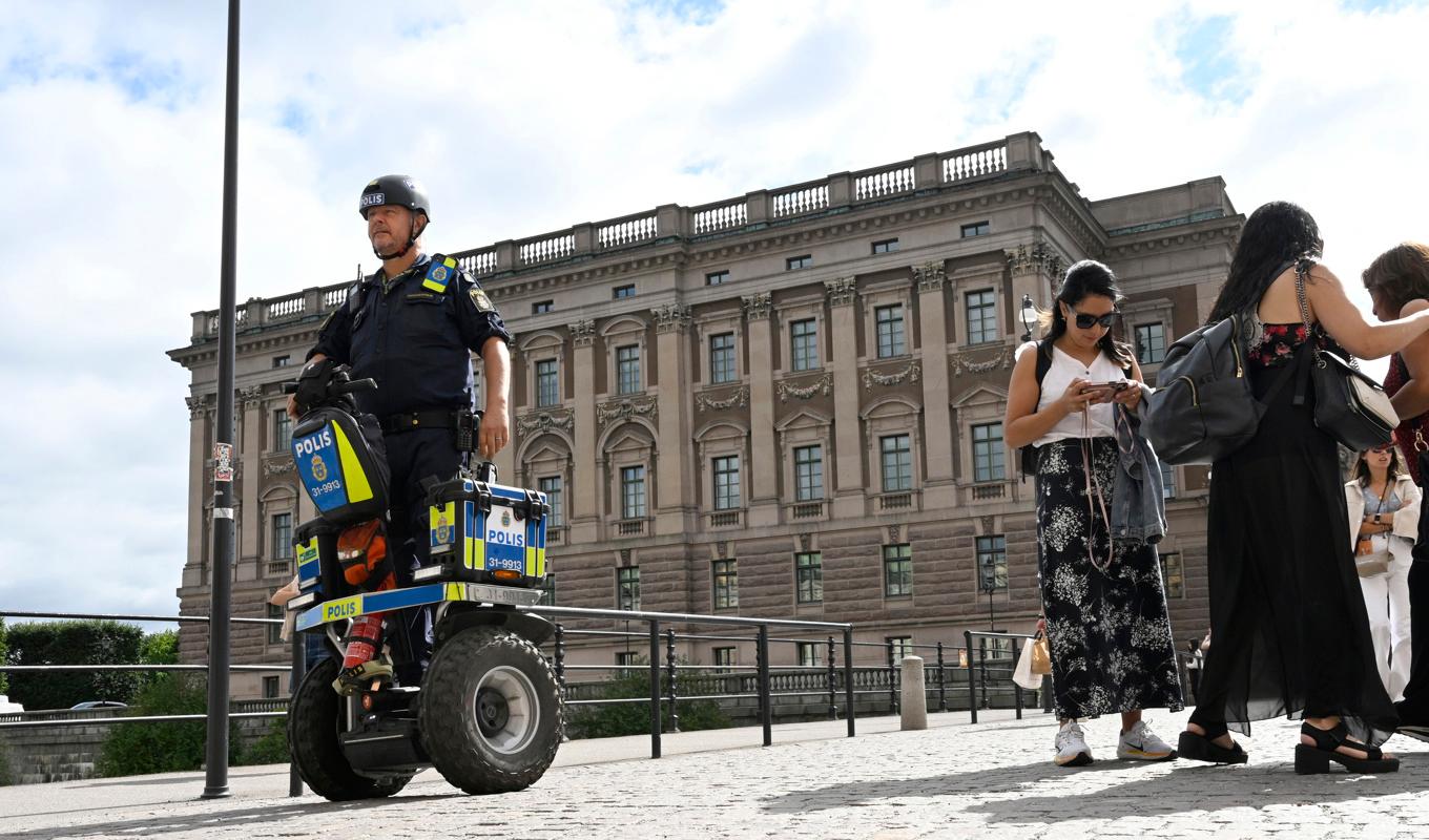 För några veckor sedan höjde Säpo terrorhotnivån från en trea till en fyra på en femgradig skala. Arkivbild. Foto: Fredrik Sandberg/TT