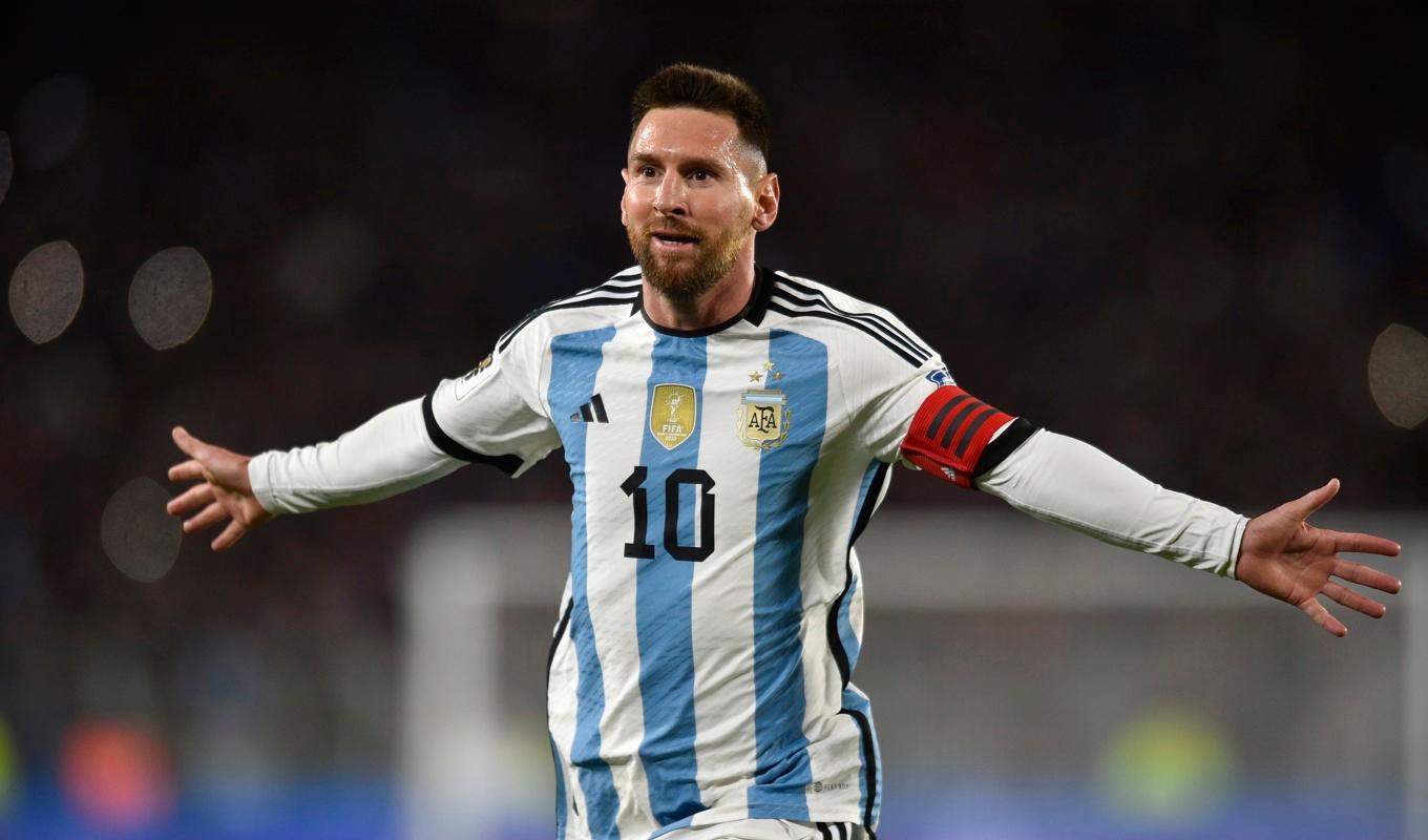 Lionel Messi firar efter att ha satt det enda målet i Argentinas 1–0-vinst mot Ecuador. Foto: Gustavo Garello/AP/TT