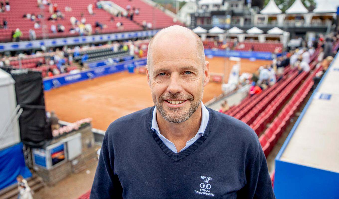 Svenska Tennisförbundets generalsekreterare Christer Sjöö, här under årets Nordea Open, menar att miljön i svensk tennis liknar samhället i stort. Foto: Adam Ihse/TT