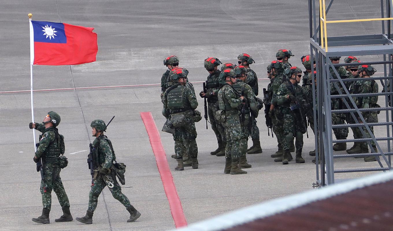 Taiwanesiska soldater under en årlig militärövning i landet tidigare i somras. Arkivbild. Foto: Chiang Ying-ying/AP/TT