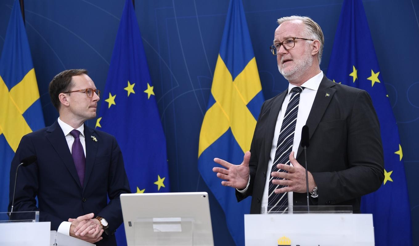 Regeringen vill bygga ut yrkeshögskolan och yrkesvux. Satsningen presenterades av utbildningsminister Mats Persson (L) och arbetsmarknads- och integrationsminister Johan Pehrson (L) på en presskonferens under tisdagen. Foto: Lars Schröder/TT