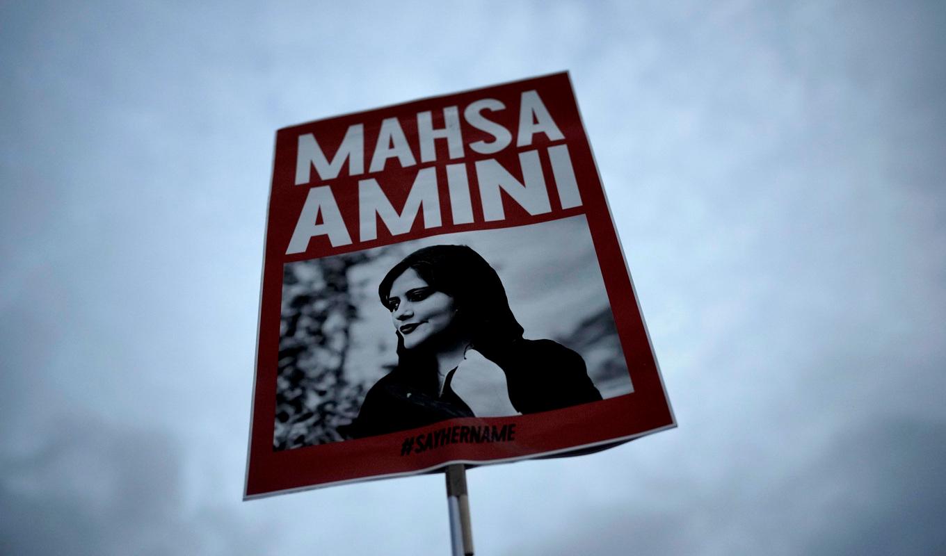 Protestvågen i Iran startade med 22-åriga Mahsa Zhina Aminis död. Arkivbild. Foto: Markus Schreiber/AP/TT