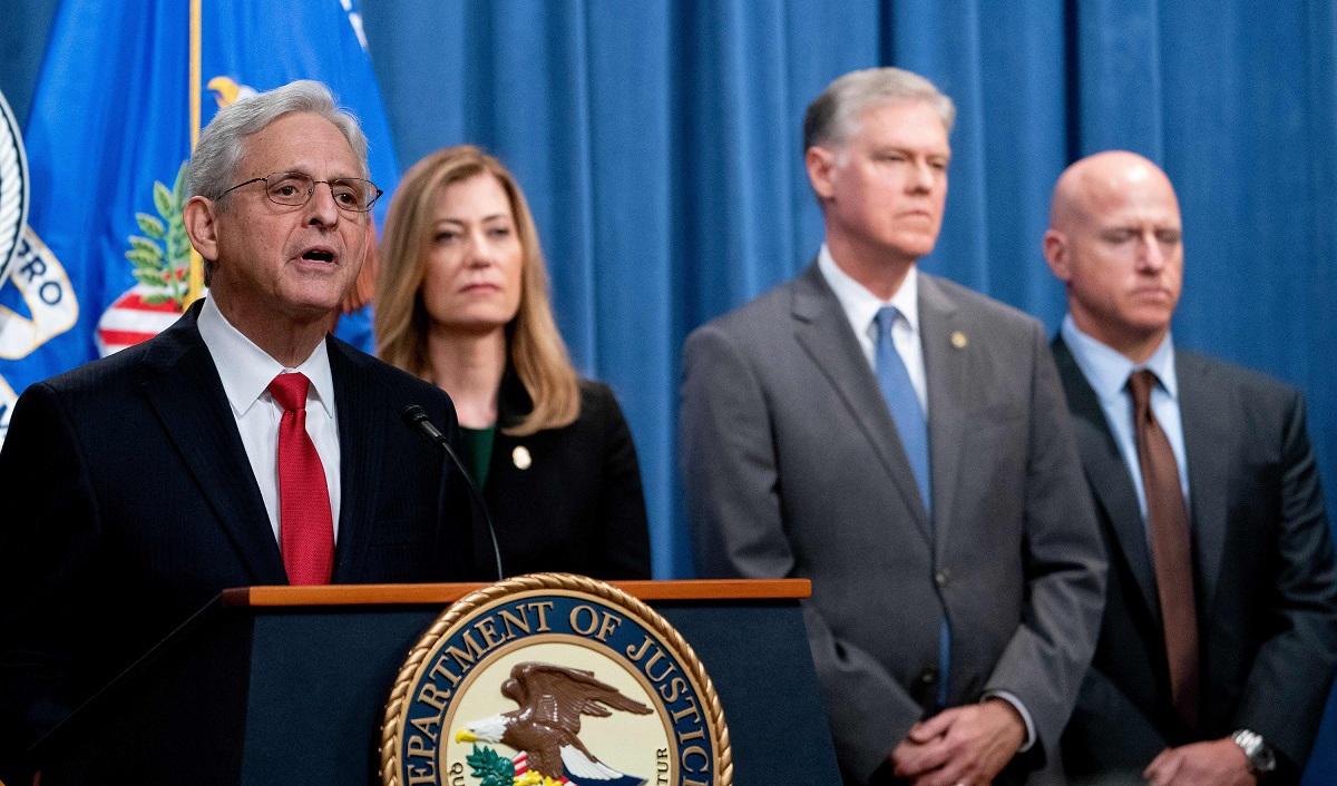 USA:s justitieminister Merrick Garland meddelar att man väcker åtal mot Kinabaserade företag kopplade till fentanyltillverkning. Foto: Stefani Reynolds/AFP via Getty Images