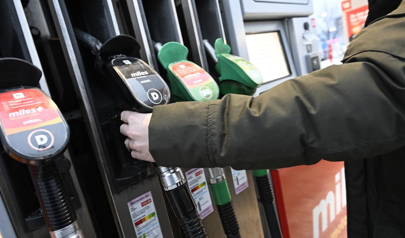 Höjda priser på bensin, diesel, biodiesel och etanol. Arkivbild. Foto: Fredrik Sandberg/TT