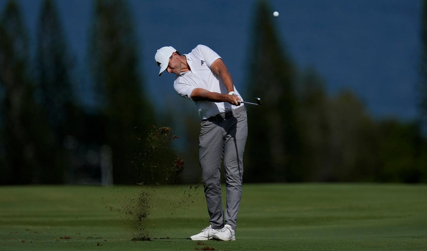 Ludvig Åberg hittade formen till sista rundan i PGA-tourpremiären. Foto: Matt York/AP/TT