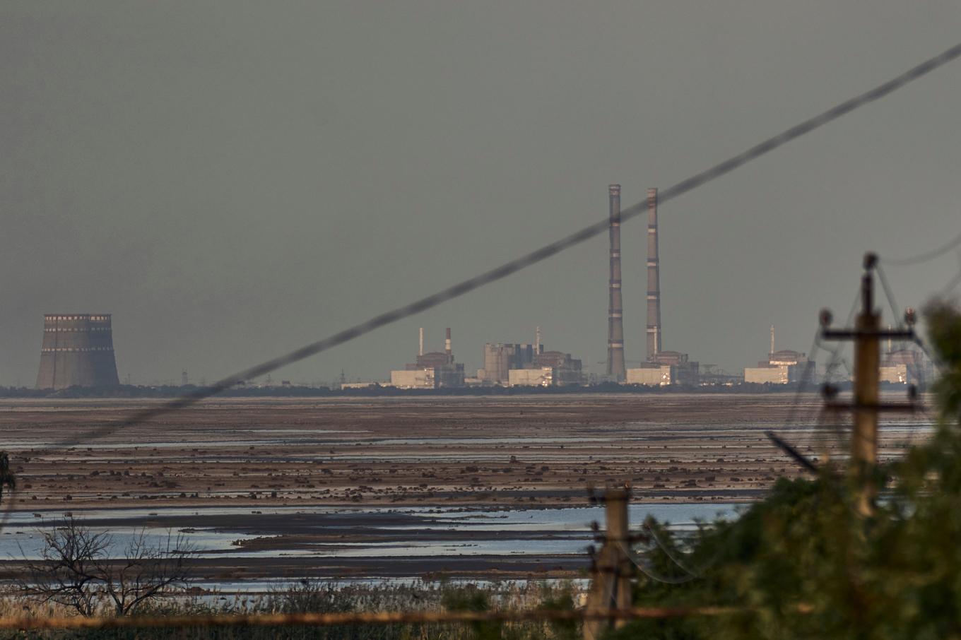 Nya minor har hittats vid kärnkraftverket Zaporizjzja i Ukraina. Bilden är tagen i juni i fjol. Foto: Libkos/AP