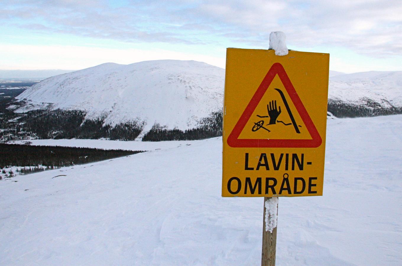 Varningar för betydande lavinfara har utfärdats i fyra delar av fjällvärlden. Arkivbild. Foto: Mats Lennartson/TT