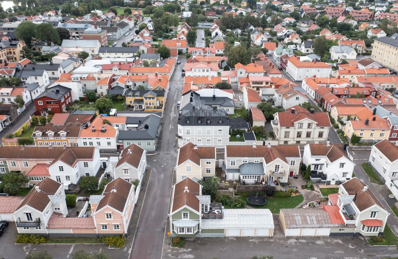 Många bostäder ligger ute till försäljning. Arkivbild. Foto: Fredrik Sandberg/TT