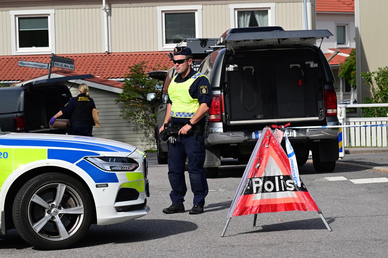 Polis på plats efter våldsdådet i Vallentuna norr om Stockholm i september 2023. Foto: Jonas Ekströmer/TT