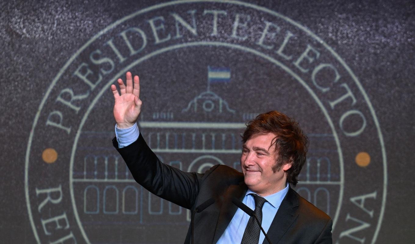 Argentinas president Javier Milei har dragit igång stora ekonomiska reformer, men fortfarande inte presenterat planer för de största kampanjlöftena. Foto: Luis Robayo/AFP via Getty Images