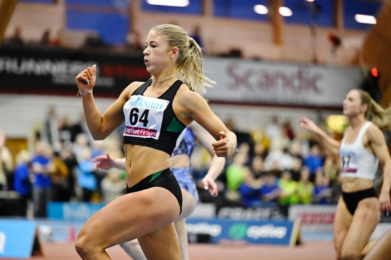 Julia Henriksson klarade den svenska kvalgränsen till inomhus-VM på 60 meter under lördagen. Foto: Henrik Montgomery/TT
