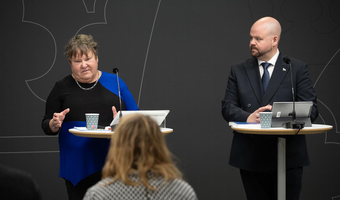 Landsbygdsminister Peter Kullgren och Ingrid Peterson, särskild utredare. Foto: Roger Sahlström