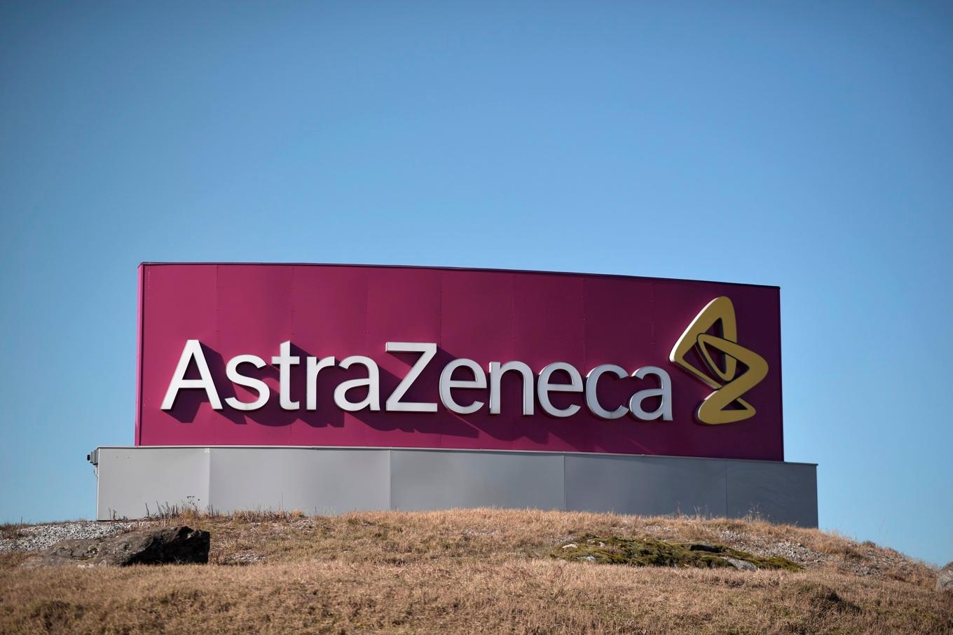 AstraZeneca logga utanför Södertälje. Arkivbild. Foto: Pontus Lundahl/TT