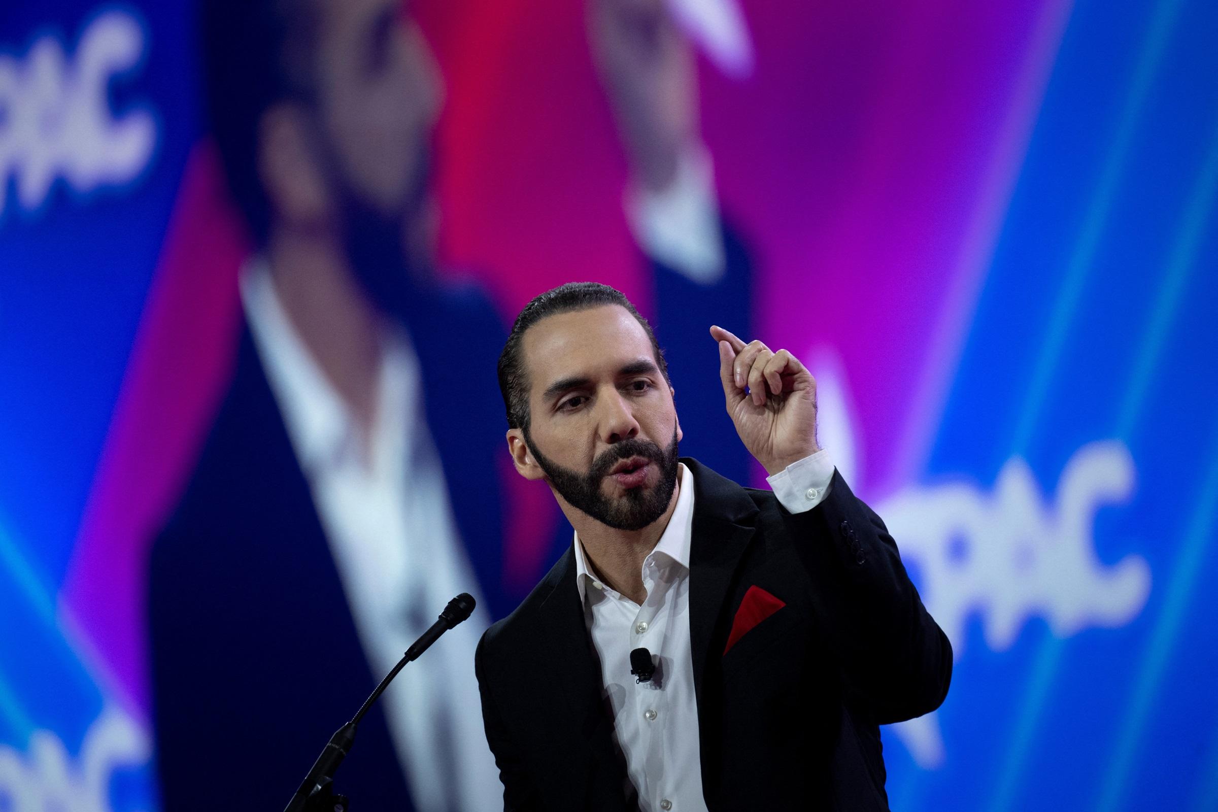 El Salvadors president Nayib Bukele talar i samband med den årliga konservativa konferensen CPAC i National Harbor i Maryland i USA den 22 februari 2024. Foto: Brendan Smialowski/AFP via Getty Images