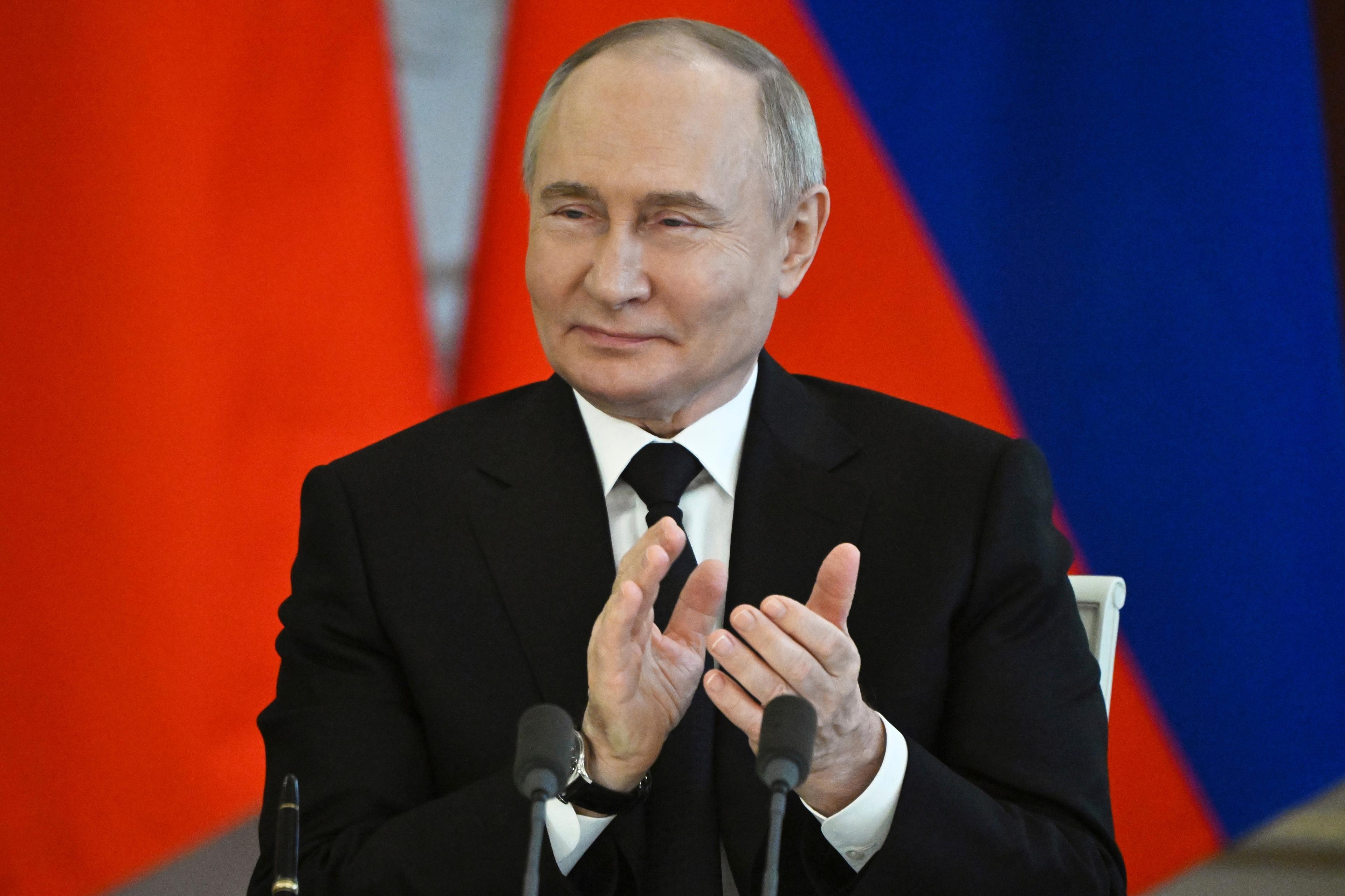 Rysslands president Vladimir Putin har godkänt ett dekret som tillåter beslag av amerikanska tillgångar i landet. Foto: Sergei Guneyev/Sputnik, Kremlin Pool Photo/AP/TT