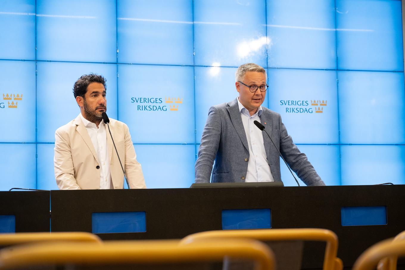 Ardalan Shekarabi (S),rättspolitisk talesperson och Johan Danielsson (S), kandidat EU-valet. Foto: Roger Sahlström