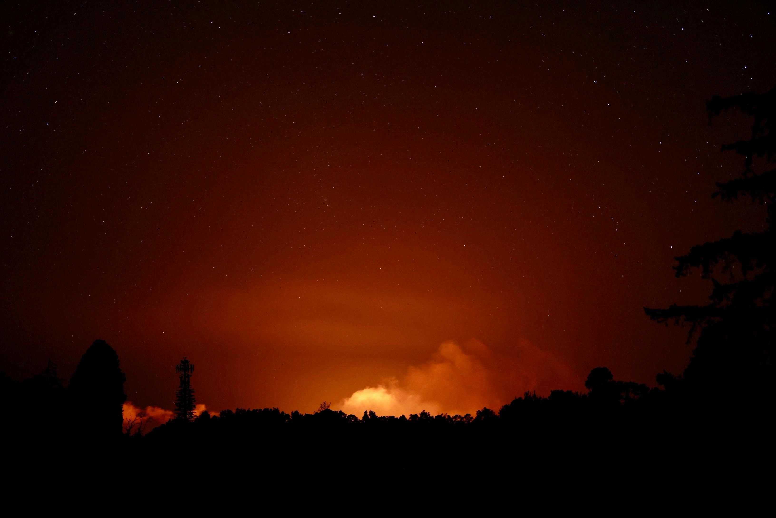 Bilden visar vulkanen Kilaueas utbrott på Hawaii. Bilden är distribuerad av USA:s geologiska myndighet USGS. Foto: D.A. Phillips/AP/TT