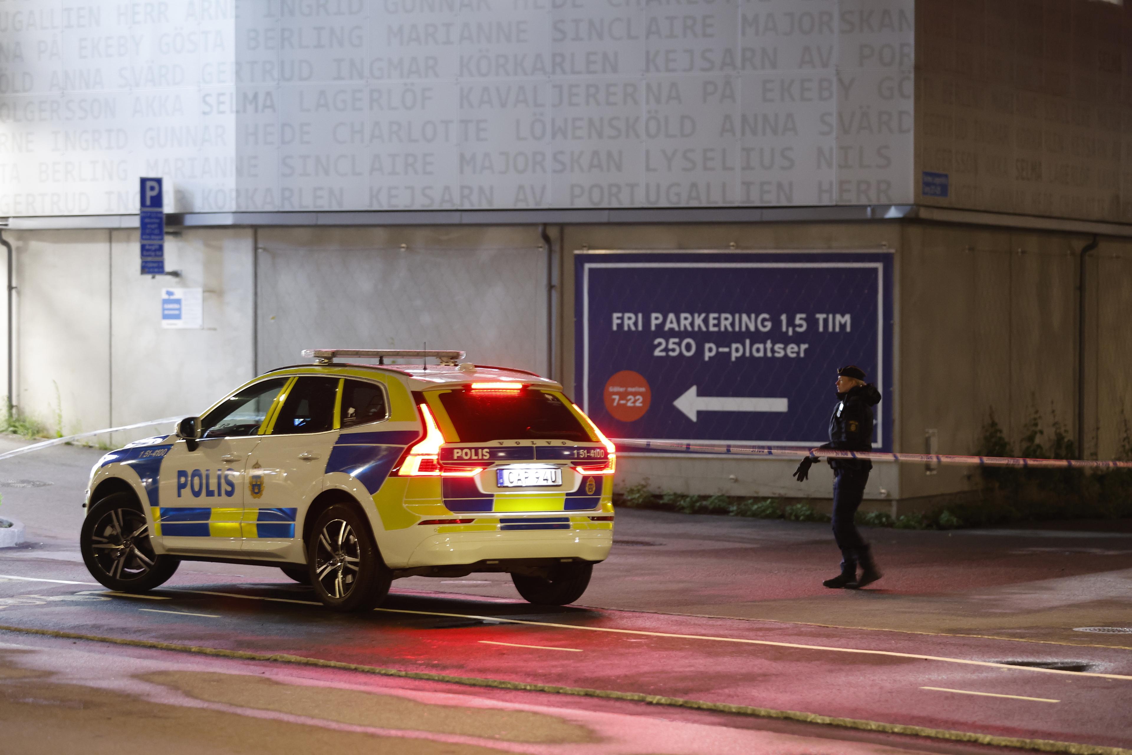 En man sköts till döds i ett parkeringshus i Göteborg på tisdagskvällen. Foto: Adam Ihse/TT