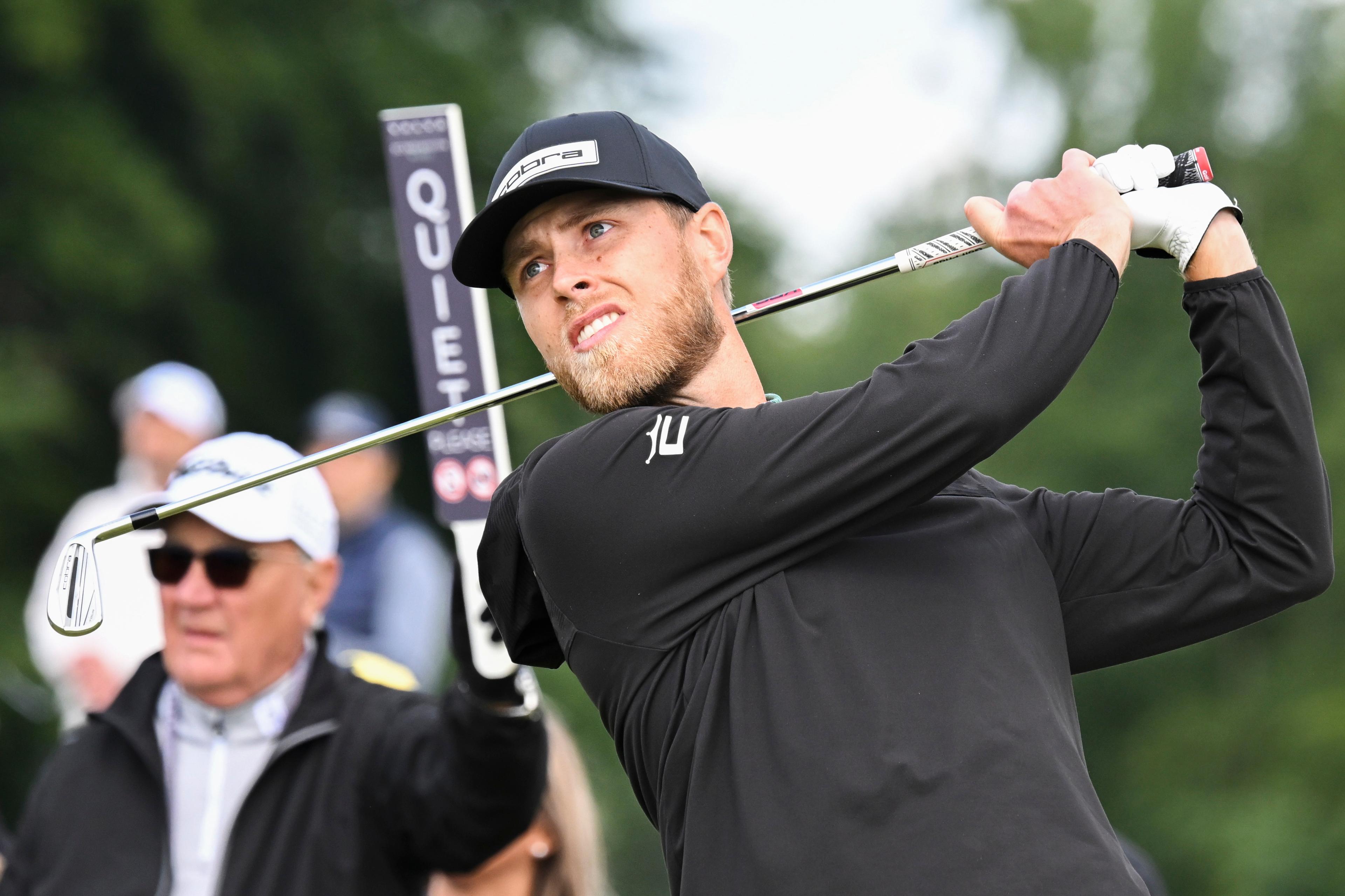 Golfaren Jesper Svensson är fyra slag under par efter den första rundan av Europatourtävlingen utanför Helsingborg. Foto: Jonas Ekströmer/TT