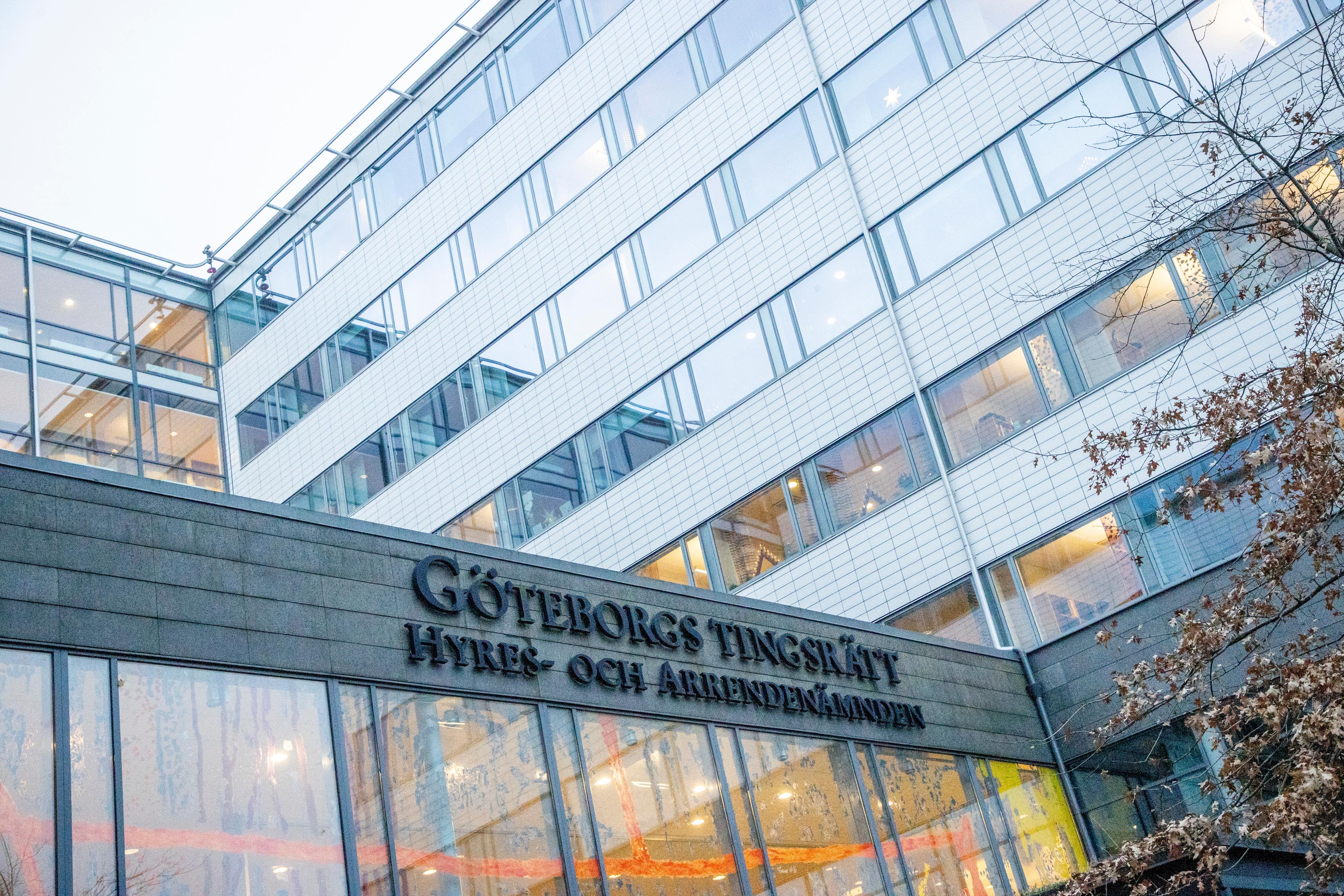 Tre män i Göteborg döms till långa straff efter en skjutning mot morföräldrarna till en 25-åring med kriminellt förflutet. Arkivbild Foto: Adam Ihse / TT