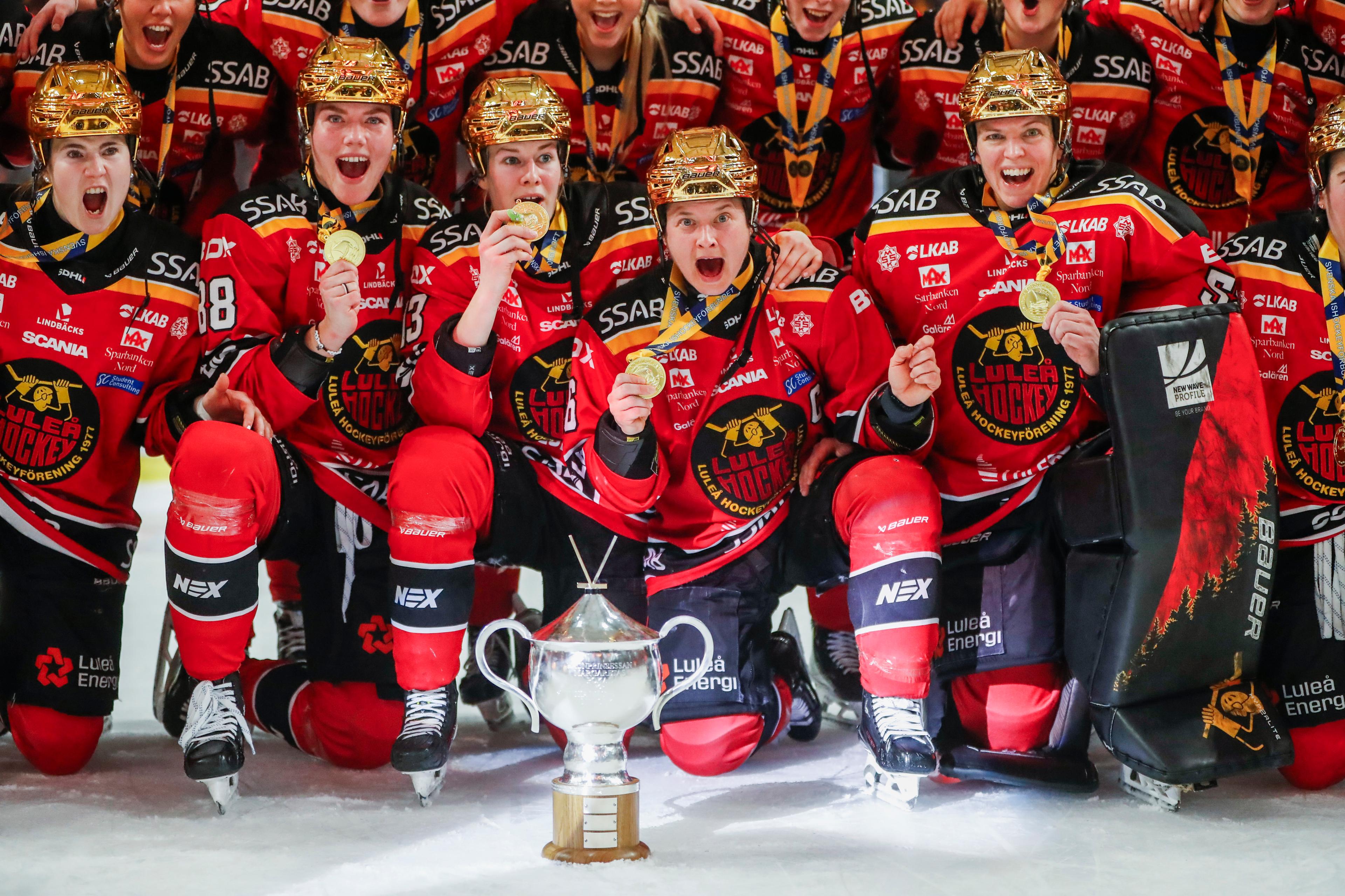 Luleå tog damernas SM-guld i ishockey i våras. Arkivbild. Foto: Pär Bäckström/TT