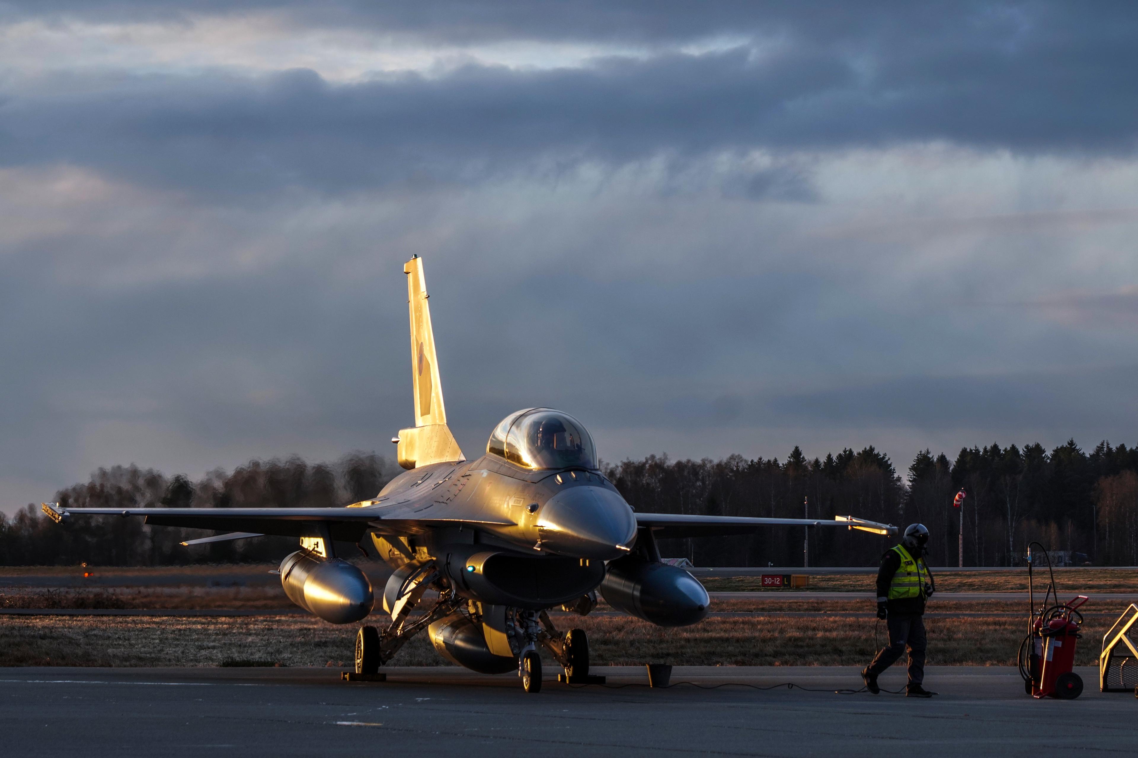 Ukrainska piloter har utbildats för stridsflygplanet F-16 i Danmark. Arkivbild. Foto: Ole Berg-Rusten/NTB/TT