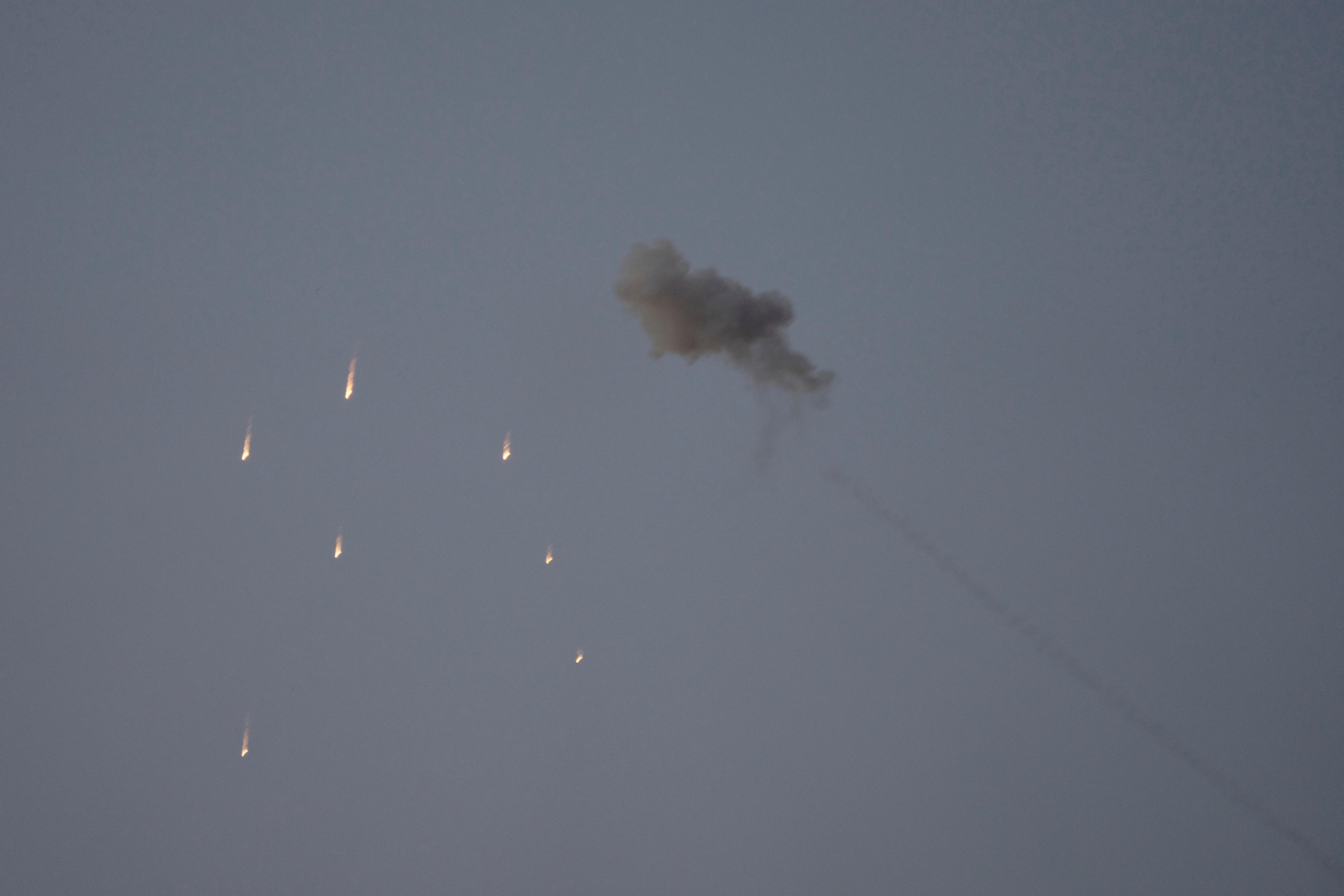 Ett tjugotal raketer avfyrades från Gaza mot Israel. (Arkivbild) Foto: Ohad Zwigenberg/AP/TT