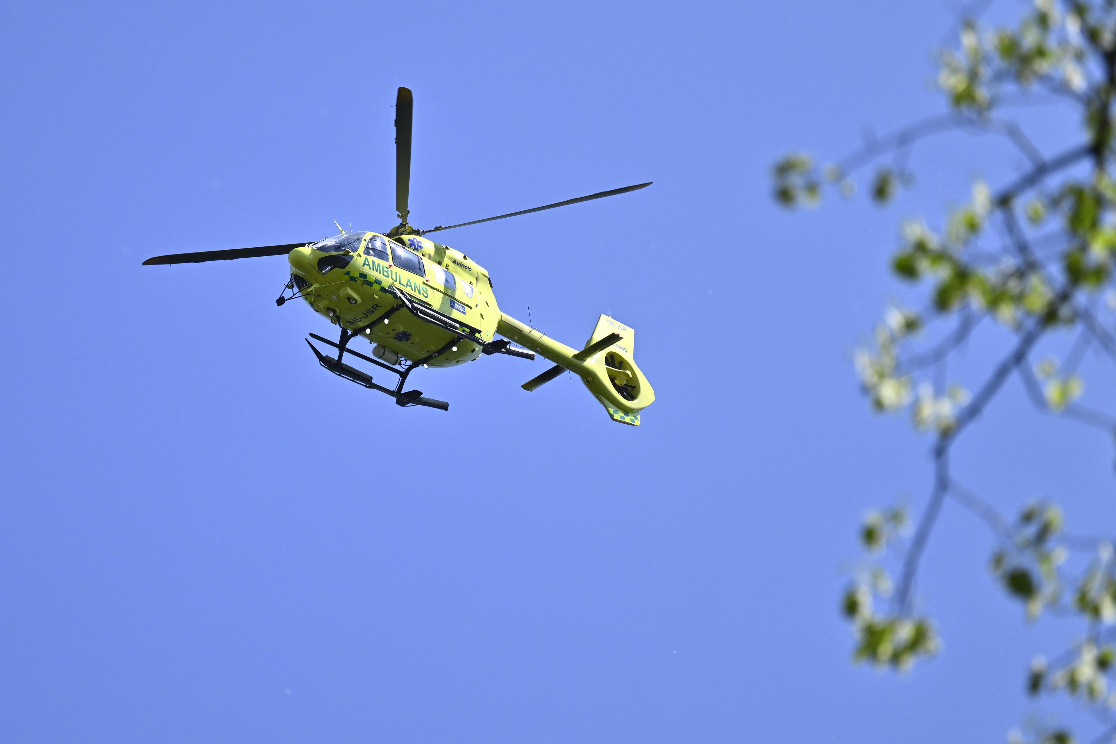 Ambulanshelikopter skickades till Läckö slott. Arkivbild. Foto: Claudio Bresciani/TT