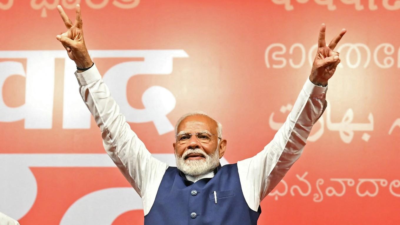 Indiens premiärminister Narendra Modi väljs om som premiärminister efter det indiska valet trots att uppbackningen var mindre än förväntat. Foto: Money Sharma/AFP via Getty Images