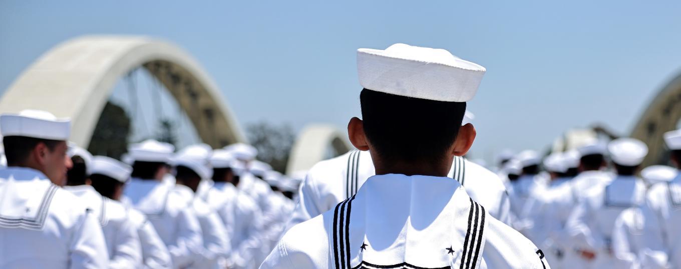 Amerikanska flottister från hangarfartyget USS Carl Vinson i Los Angeles den 27 maj. USA:s flotta är en stark symbol för ”Pax Americana”. Foto: Mario Tama/Getty Images