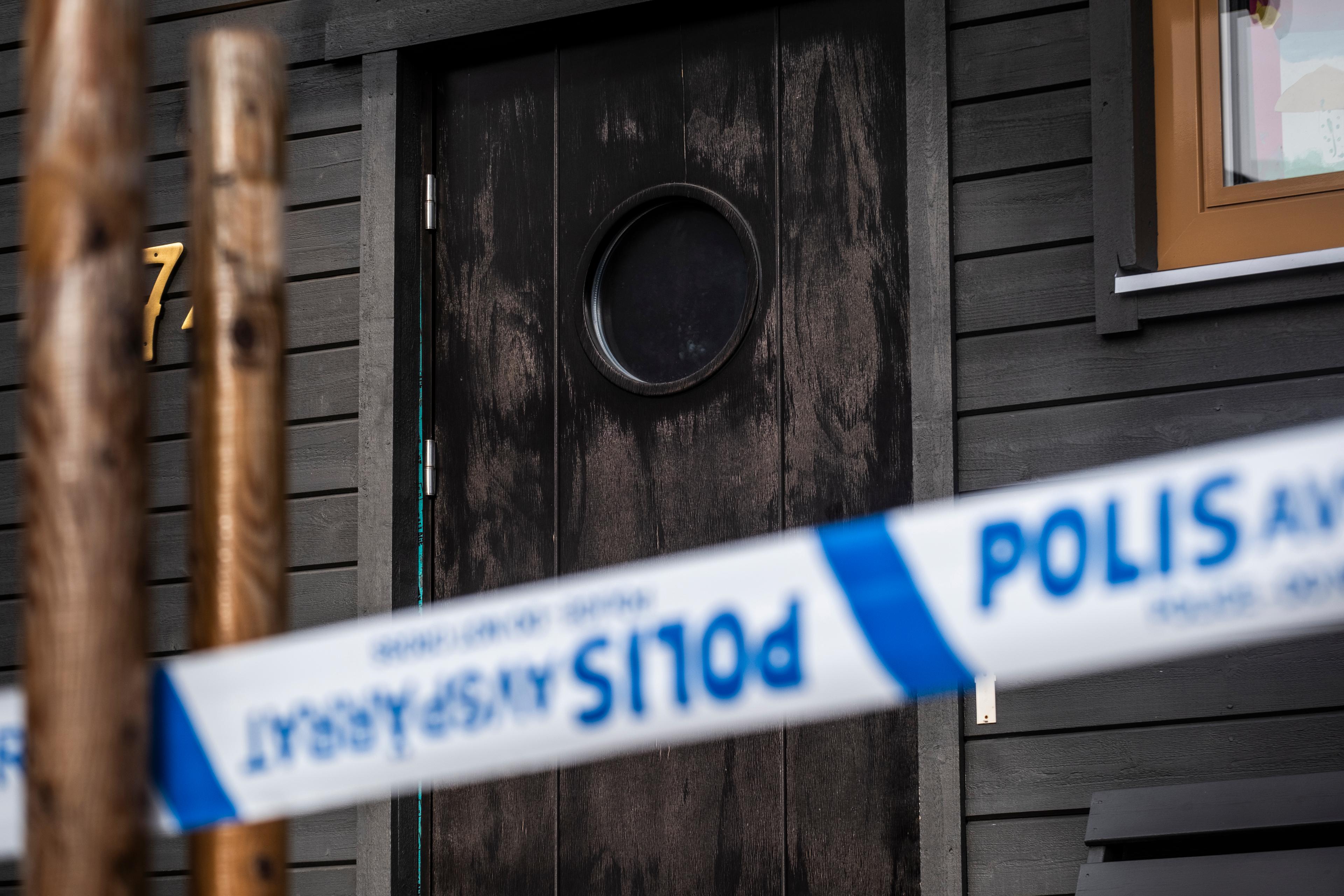 Två kvinnor sköts till döds i villa Tullinge utanför Stockholm i oktober förra året. Arkivbild. Foto: Magnus Hjalmarson Neideman/SvD/TT