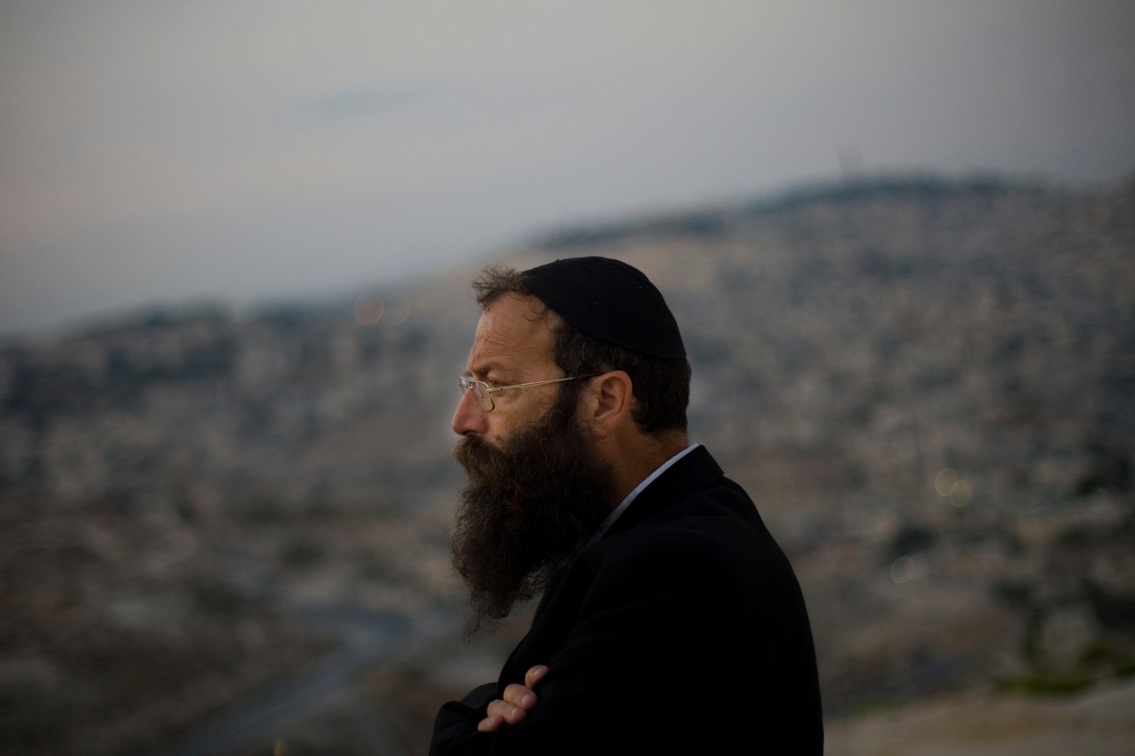 Högerextreme Baruch Marzel är en av fem israeliska bosättare som sätts upp på EU:s sanktionslista på grund av våld mot palestinier. Arkivfoto. Foto: Bernat Armangue/AP/TT