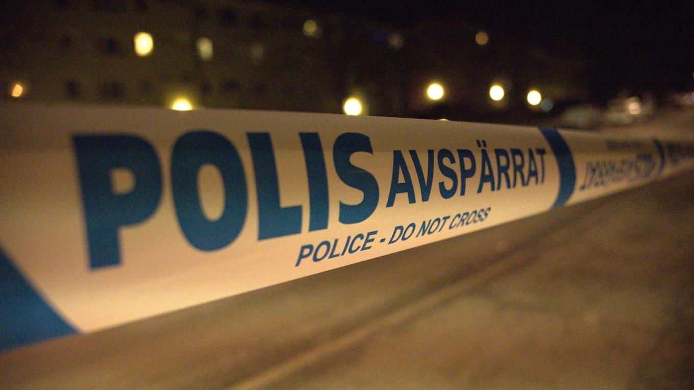 Sedan slutet av maj har det skett en våg av inbrott- och inbrottsförsök med hjälp av syra i Stockholmsområdet. Polisen misstänker att det rör sig om en georgisk liga. Foto: Roger Sahlström