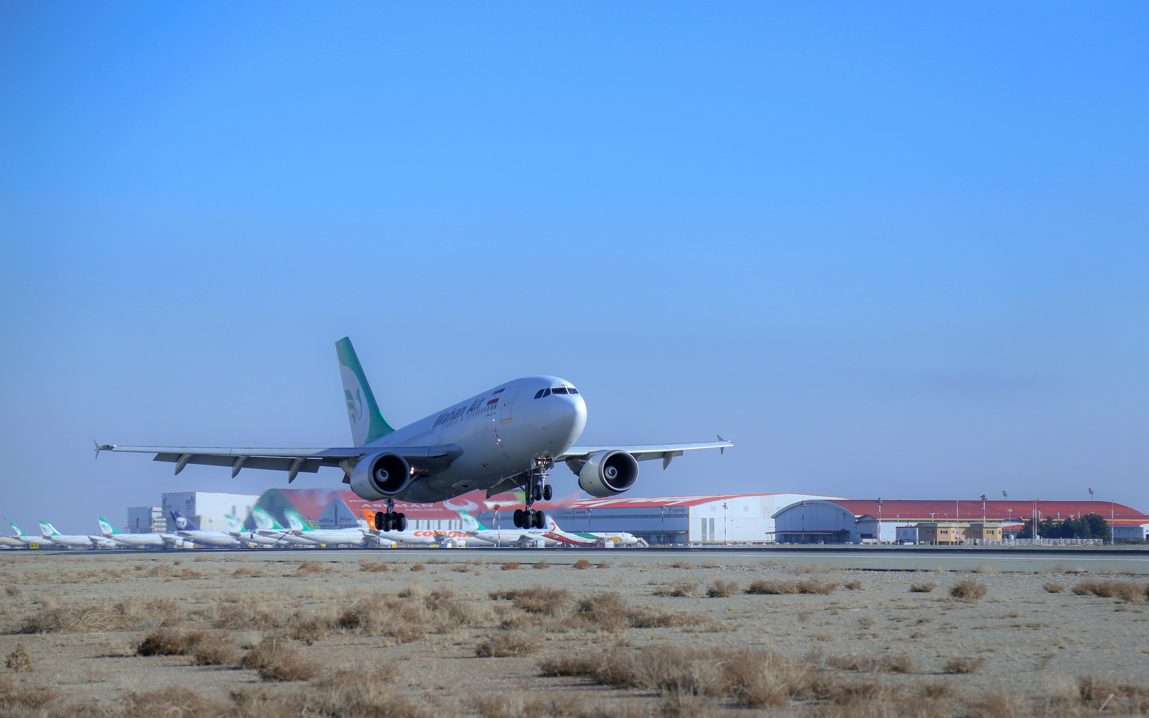 Bilden är tagen vid Irans internationella flygplats i Teheran. Arkivbild. Foto: Saeed Kaari/AP/TT