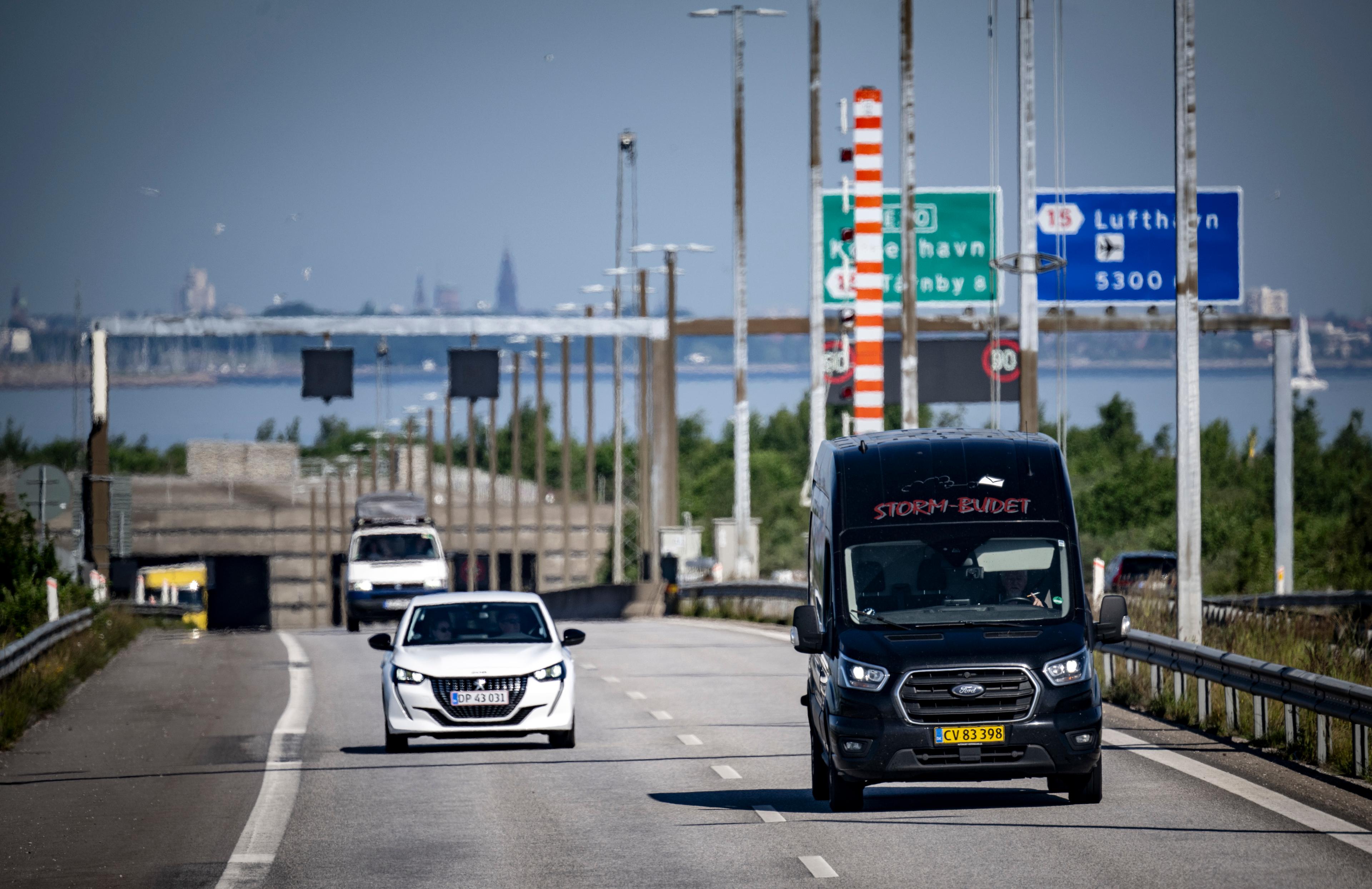 17-åringar kan snart få köra mer bil i Danmark. Arkivbild. Foto: Johan Nilsson/TT