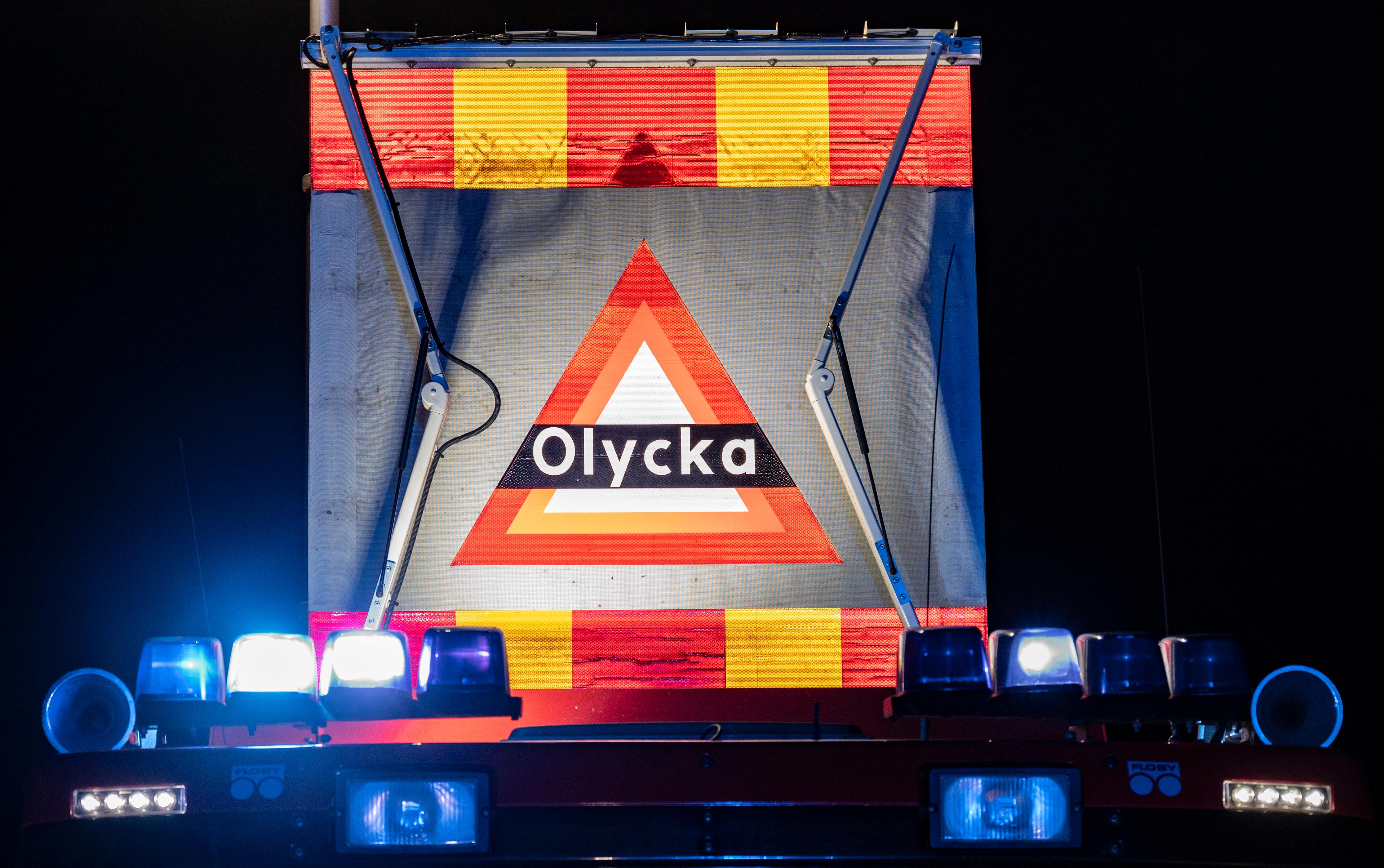 Tre personer har förts till sjukhus efter en påkörning på E18 i Karlstads kommun. Arkivbild. Foto: Johan Nilsson/TT